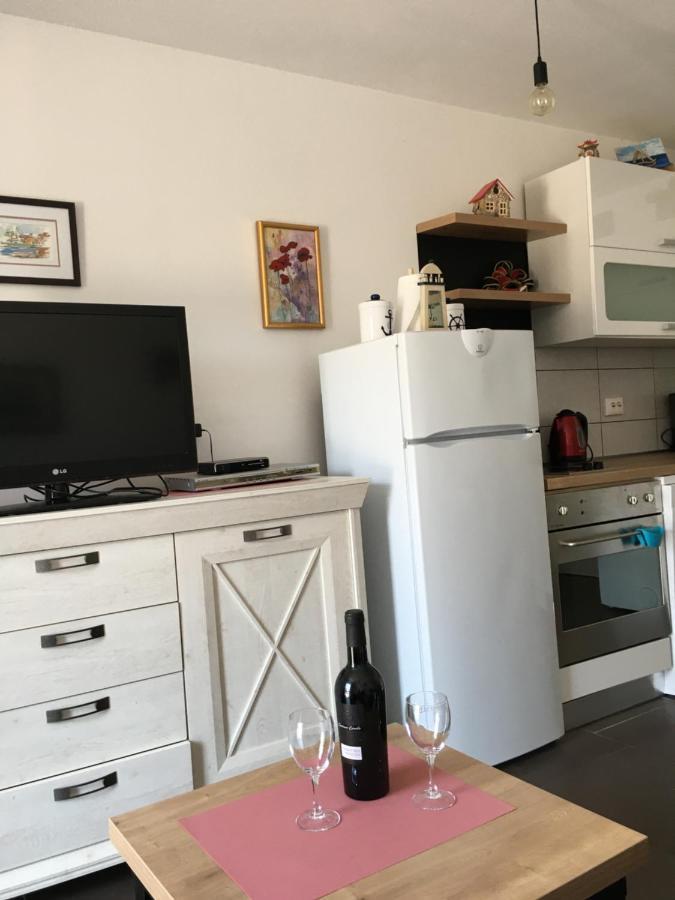 Nikka Apartments Malinska Ngoại thất bức ảnh