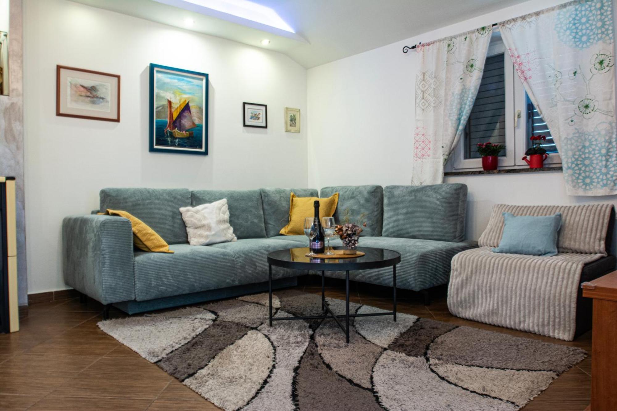 Nikka Apartments Malinska Ngoại thất bức ảnh