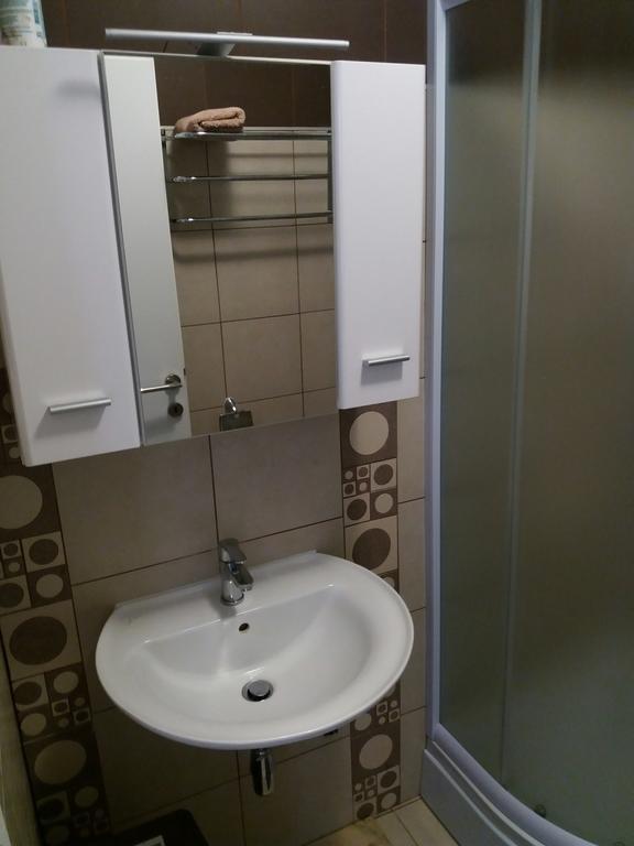 Nikka Apartments Malinska Ngoại thất bức ảnh